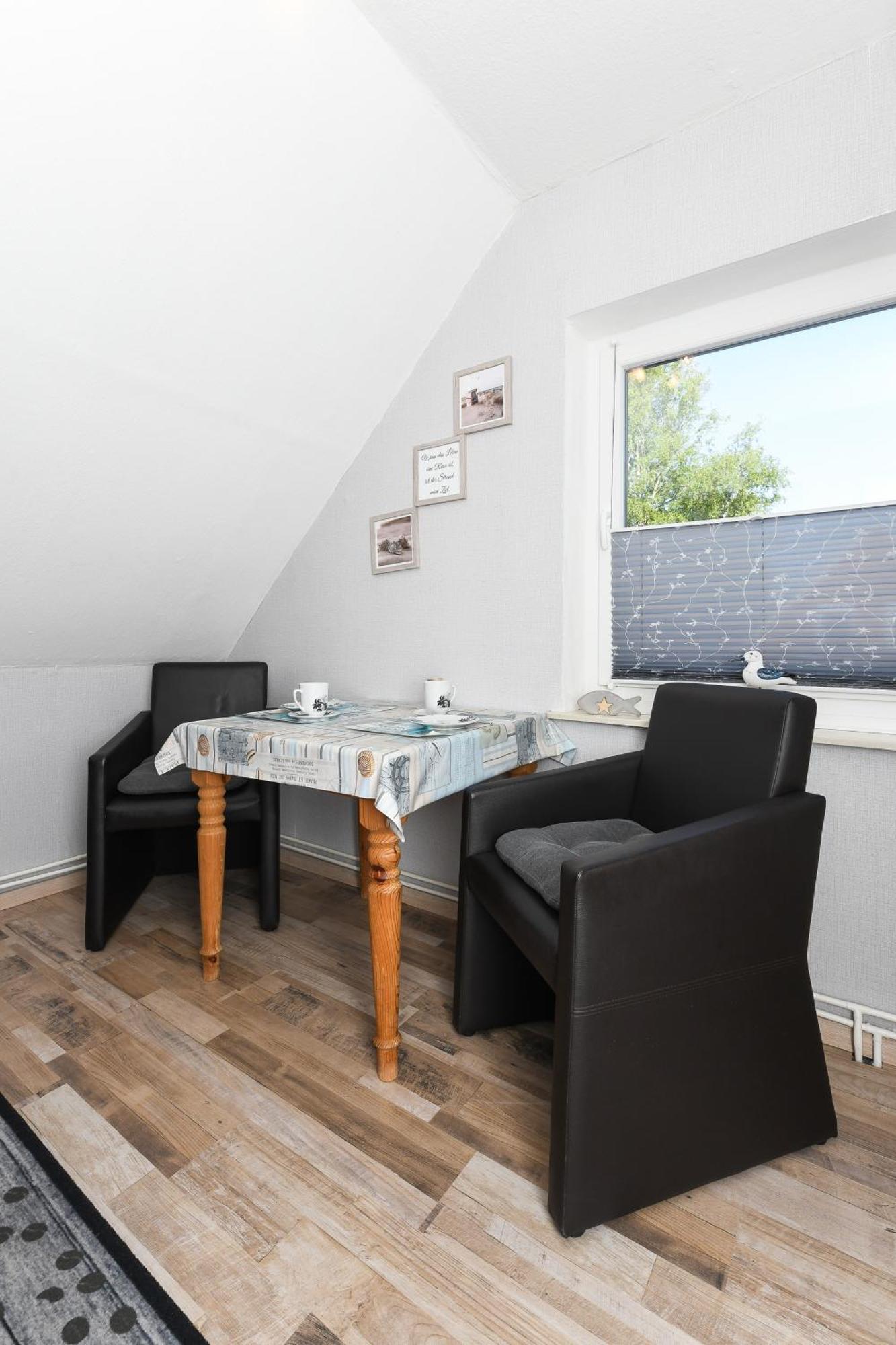 Ferienwohnung Ankerplatz Im Gaestehaus Kock Neuharlingersiel Exterior foto
